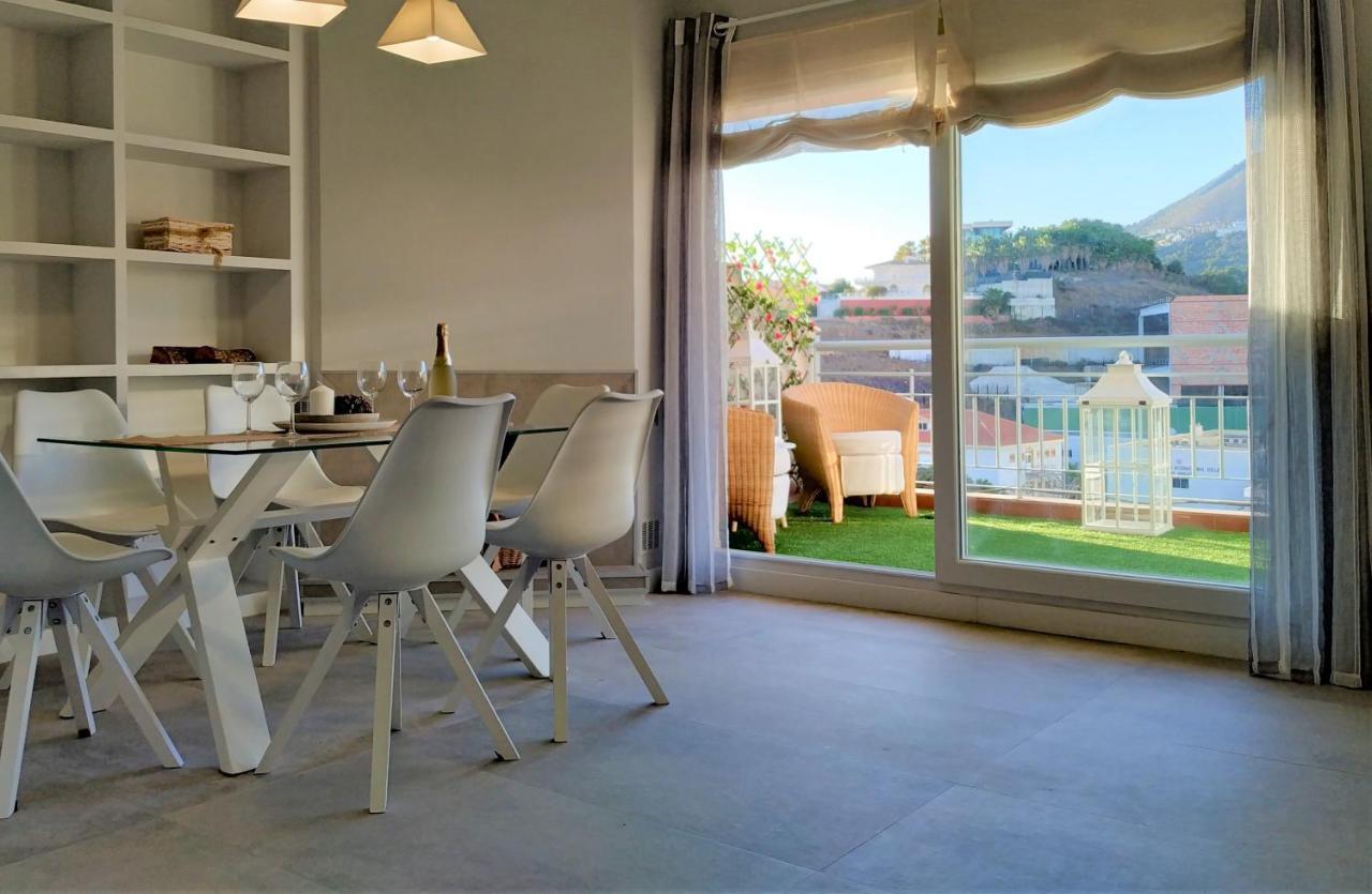 Pena Beach 3 Bedroom Duplex, Bbq, Pool, Sea Views, Benalmádena Kültér fotó